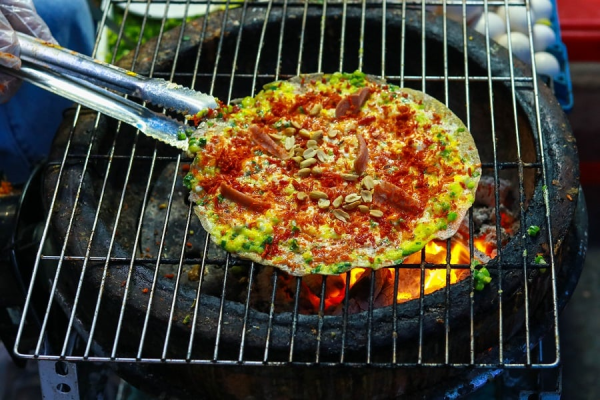 Món ngon Đà Lạt, ăn gì ở Đà Lạt? - Bánh tráng nướng 