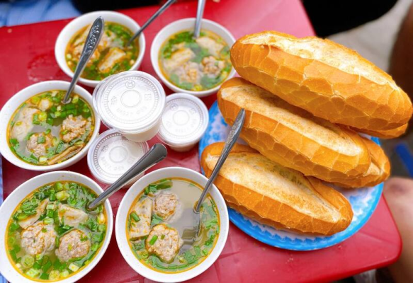 Bánh mì xíu mại Đà Lạt